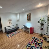 Banu Manta, Primaria sector 1